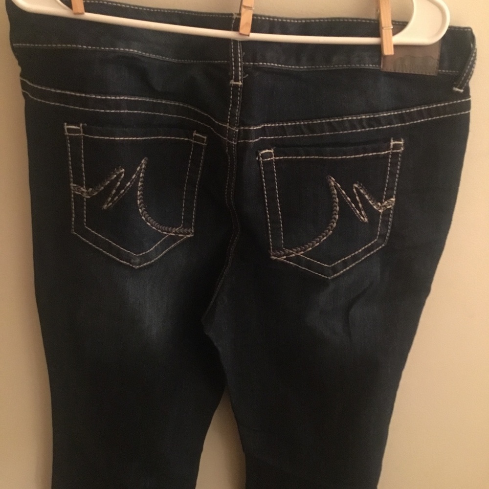 Jeans - Picture 3 of 3